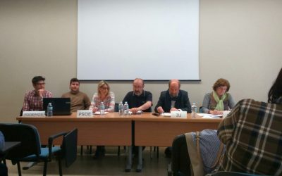 LOS GRUPOS POLÍTICOS FIRMAN EL DOCUMENTO ELABORADO POR LA PLATAFORMA POR UNOS COMEDORES ESCOLARES PÚBLICOS DE CALIDAD