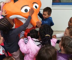 Los cabezudos en el cole. Fotos