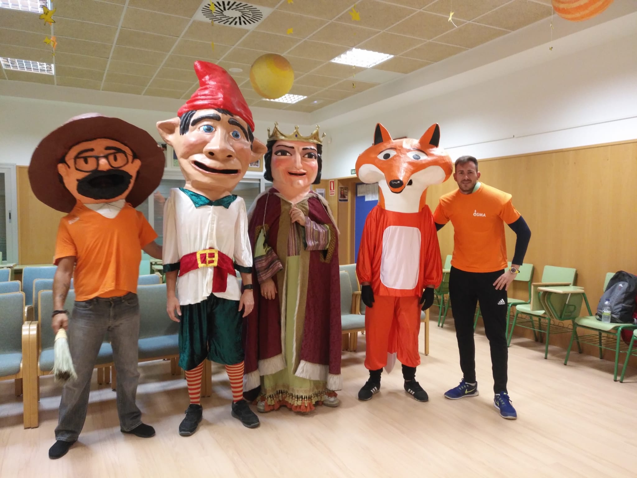 Fotos y vídeos de los cabezudos octubre 2019